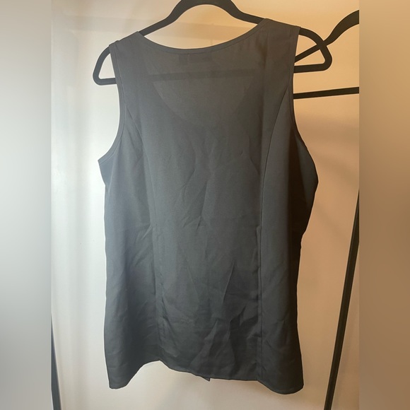A.N.A. black Large camisole pockets - Picture 2 of 4
